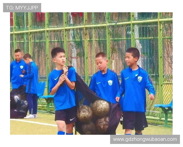 足球少年队球星成长之路与未来潜力探析