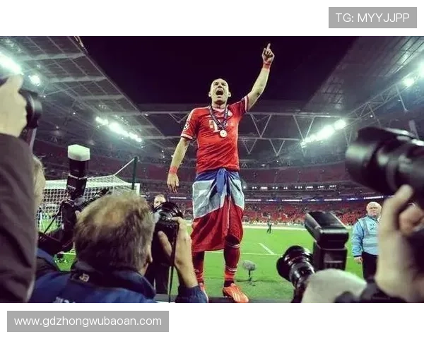 足球星辰边路传人是谁 他如何影响现代足球战术与风格 足球星辰边路传人是谁 他如何影响现代足球战术与风格