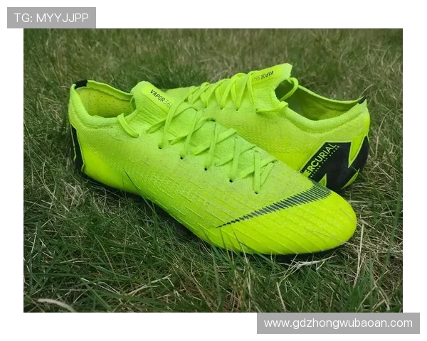 足球球星专用鞋款价格揭秘 各大品牌鞋款多少钱一双揭秘